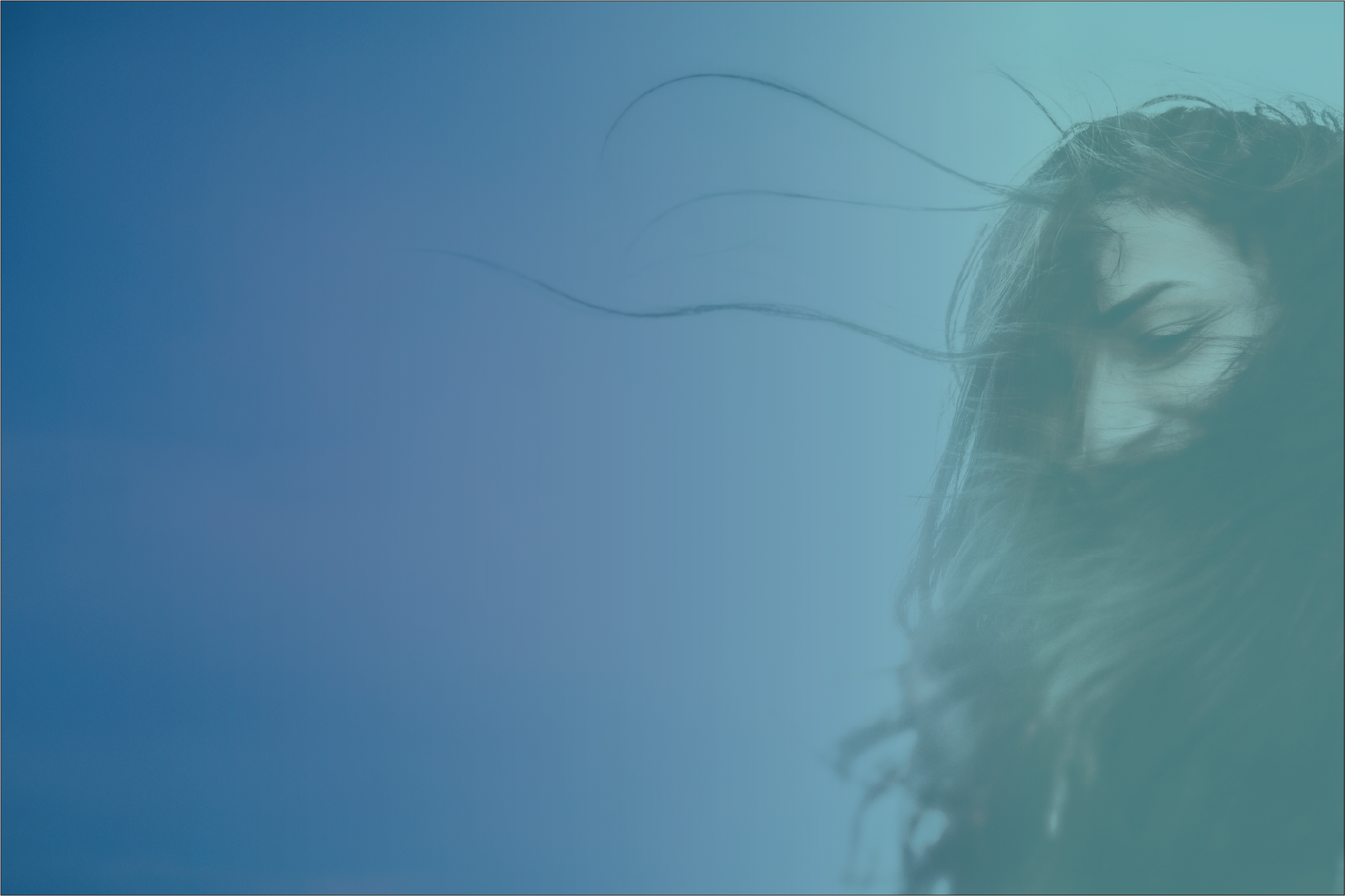 YOUNGER WOMAN HORIZONTAL_Gradient